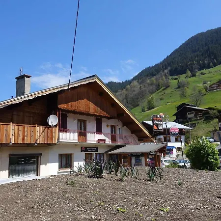 Cosy 6 Pers. Avec Balcon Au Village, Proche Parking Et Local A Skis - Fr-1-342-291 *